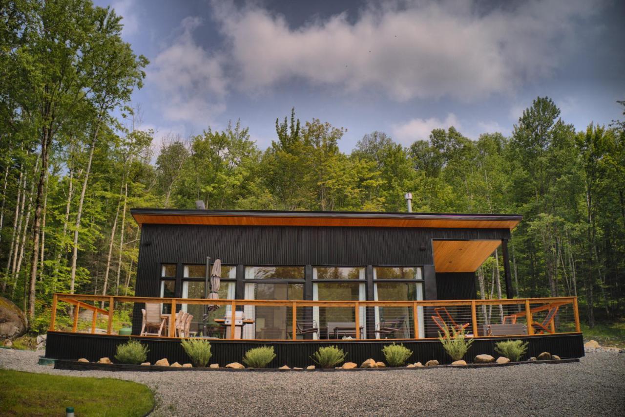 Kallm-Mont-Tremblant Chalet With Hot Tub, Pond & Beach On Private 7Acre Estate Villa Lac-Superieur Exterior foto