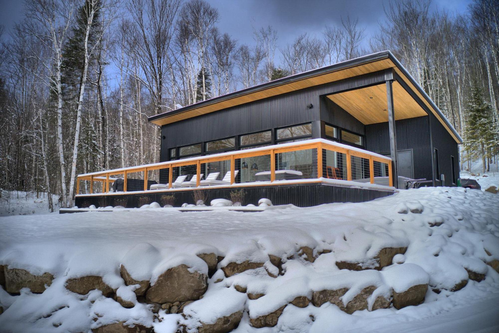 Kallm-Mont-Tremblant Chalet With Hot Tub, Pond & Beach On Private 7Acre Estate Villa Lac-Superieur Exterior foto